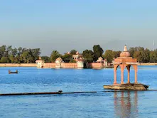 Jagmandir Palace