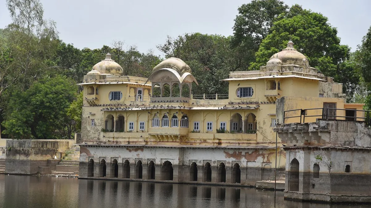 Sukh Mahal