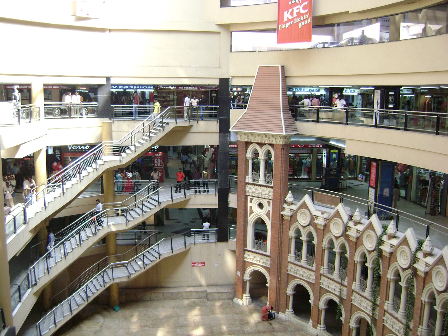 Spencer Plaza