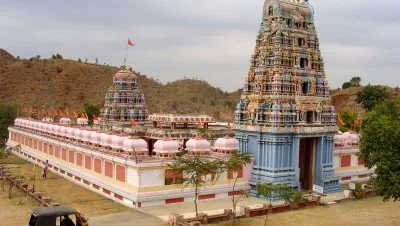 Kamakshi Devi Temple