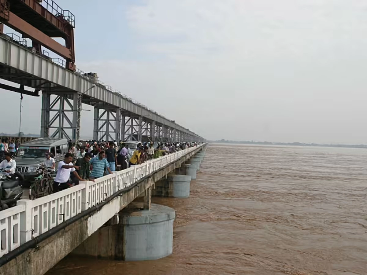 Mahanadi Barrage Jobra