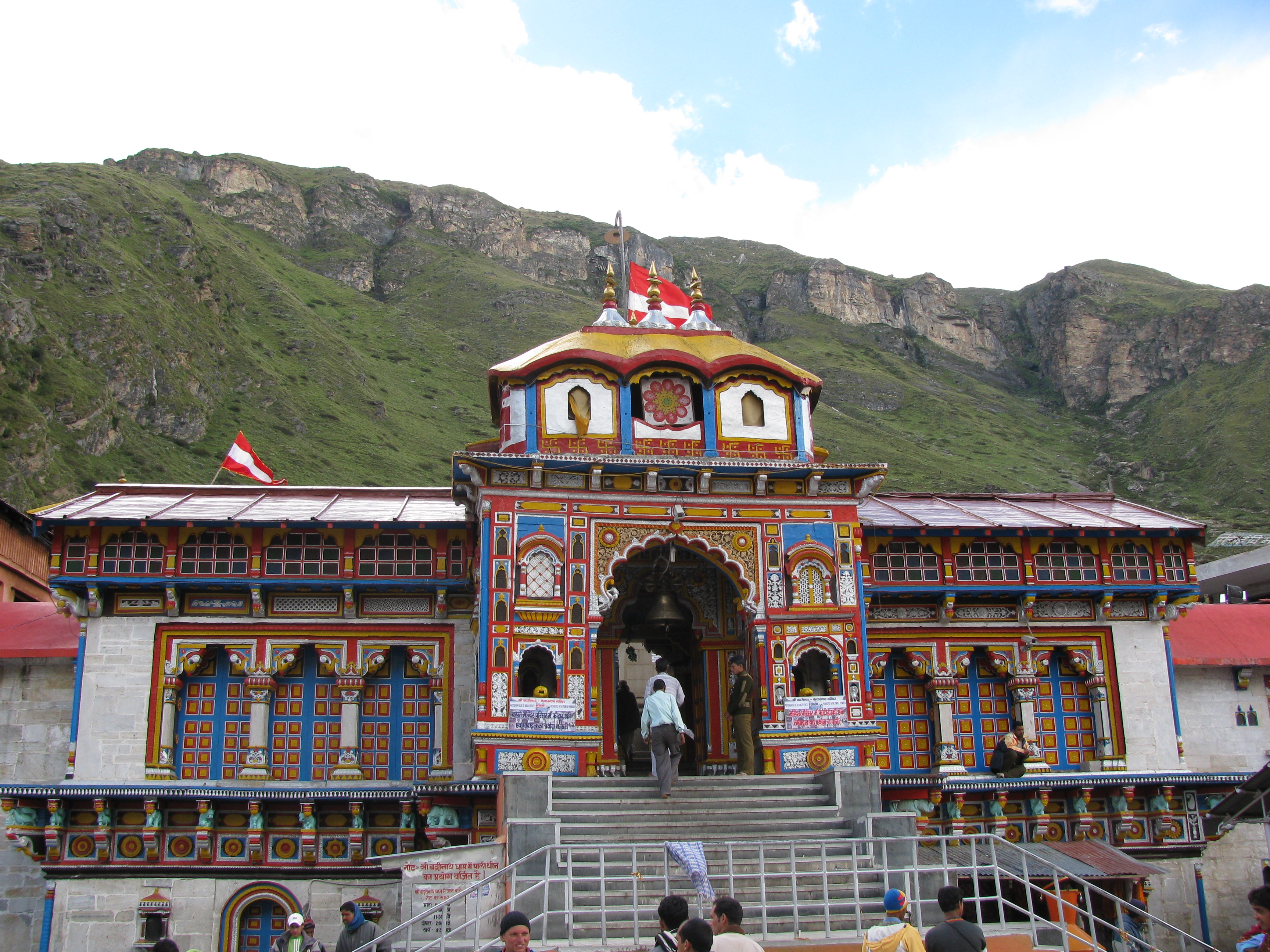 Badrinath city view