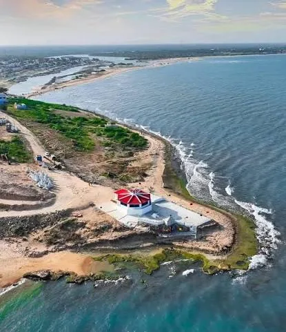 Manapad Beach and St. James Church