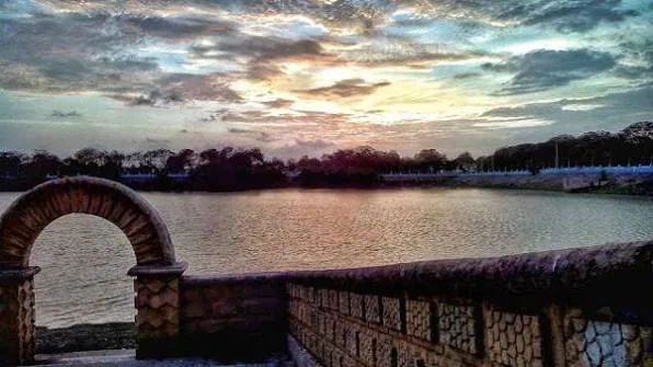 Topansar Lake