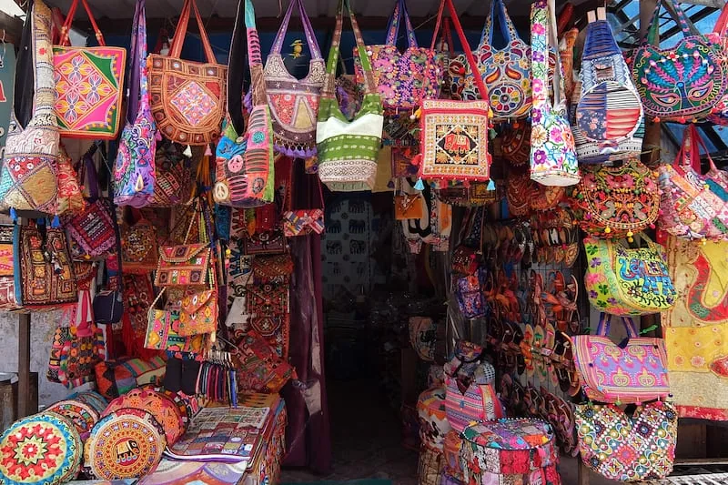Laxman Jhula Market