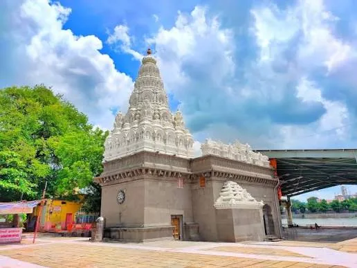 Shri Siddheshwar Temple, Akkalkot