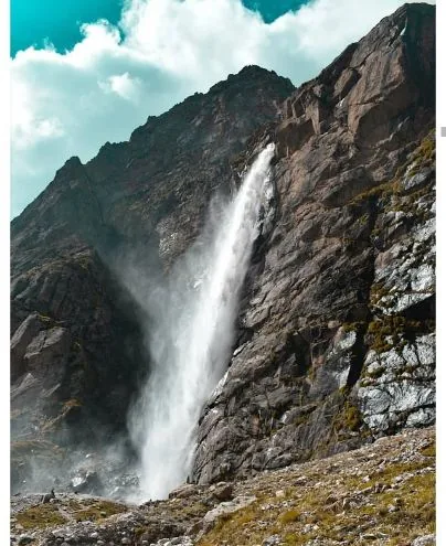 Vasudhara Falls