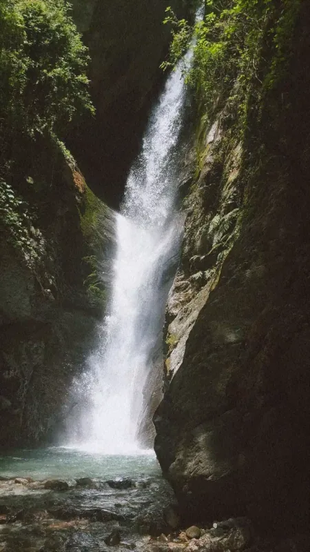 Bangoru Waterfall