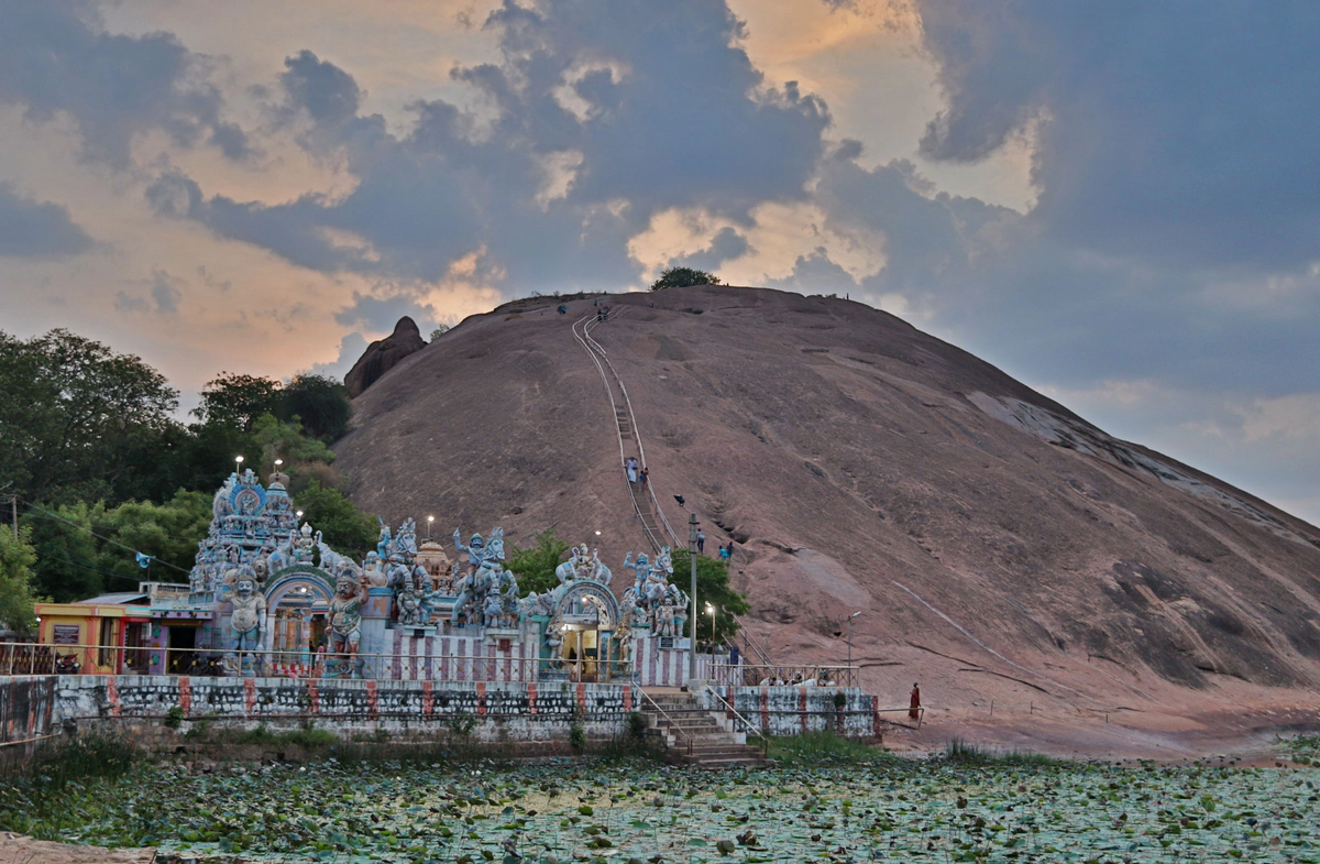 Samanar Hills
