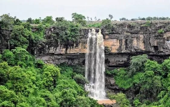 Mendri Gumar Falls