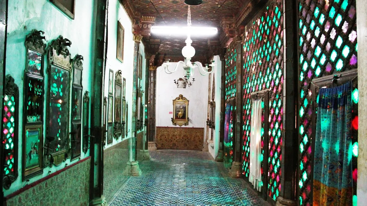 Aina Mahal