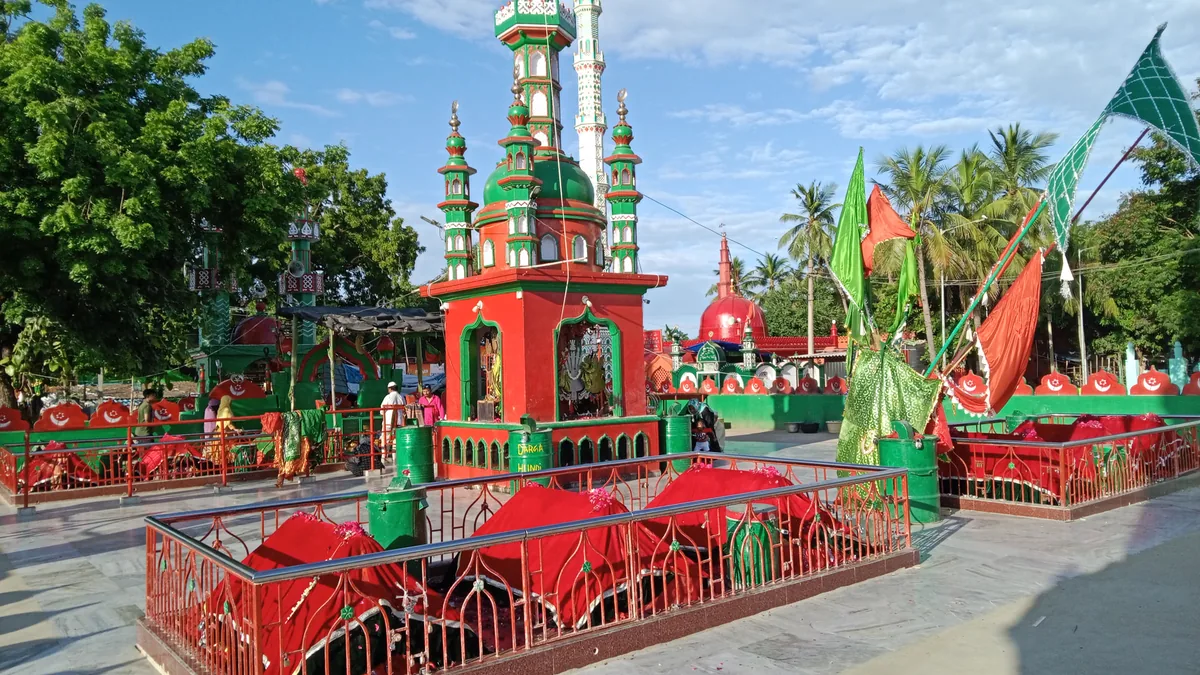 Bara Shaheed Dargah