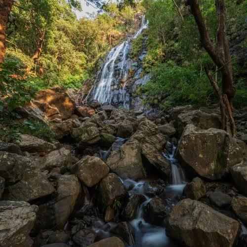 Bee Falls (Jamuna Prapat)