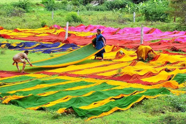 Sungudi Saree Weaving, Madurai