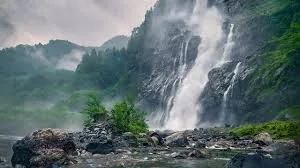 Nuranang Falls