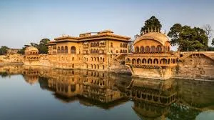 Deeg Fort