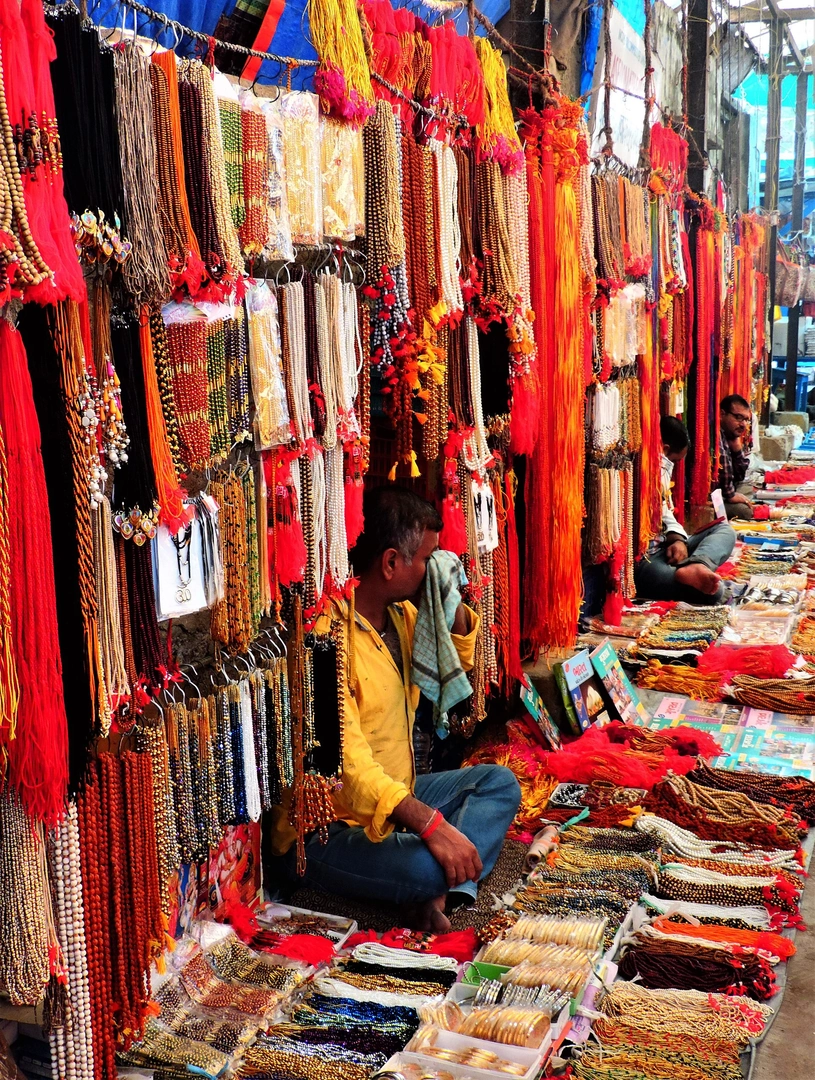 Swaminarayan Temple Road Shops