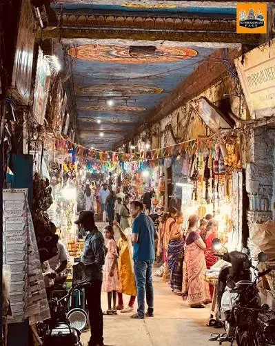 Kumbakonam Big Bazaar Street