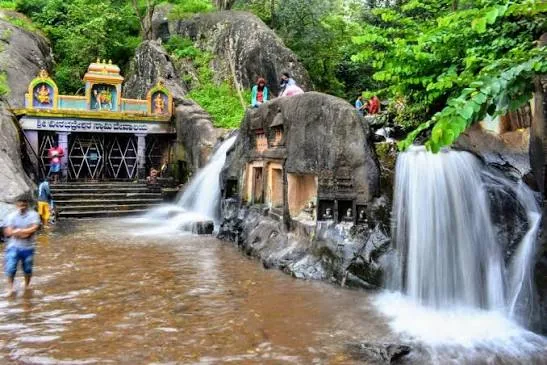 Kalhatti Falls