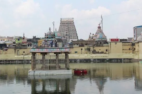 Adi Kumbeswarar Temple