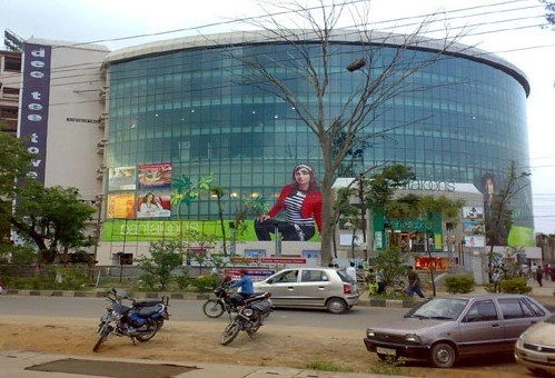 GS Road Retail Strip