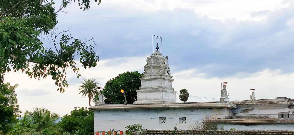 Santhana Venugopalapuram Temple (Nimbaka Kshethram)