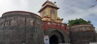 Jawahar Gate (Amravati Fort)