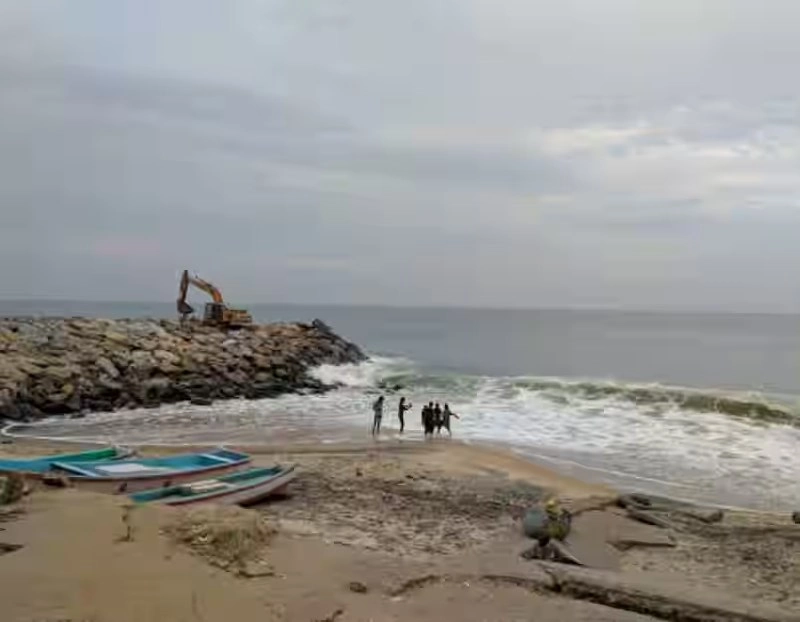 Rajakkamangalam Beach