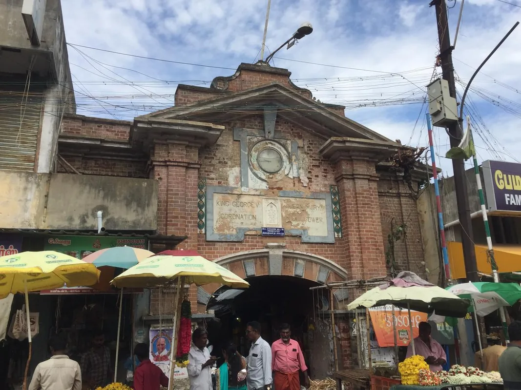 Long Bazaar and Clock Tower Market