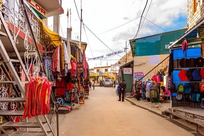 Kaza Market (Kaza Khas)