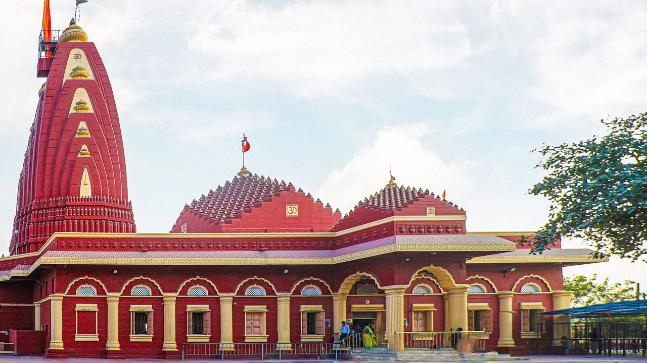 Nageshwar Jyotirlinga Temple