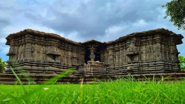 Thousand Pillar Temple