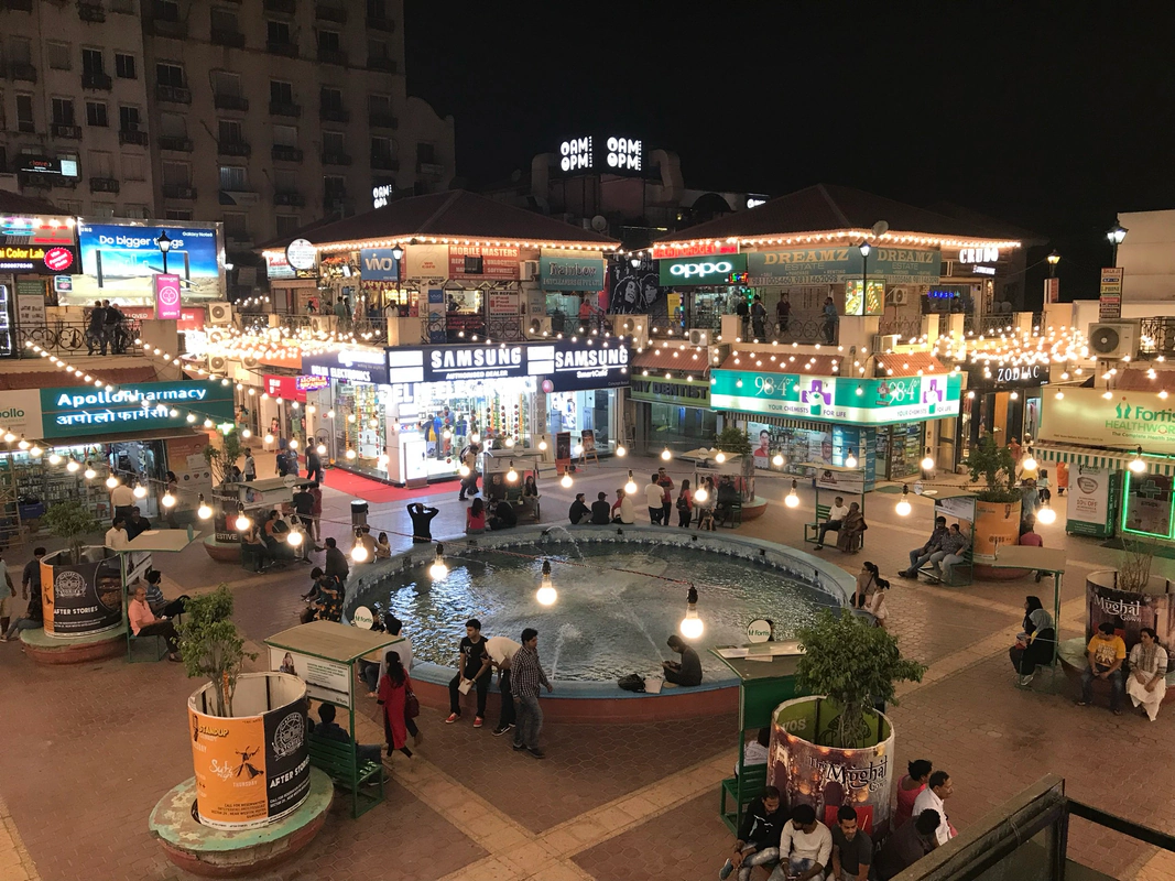 DLF Galleria Market
