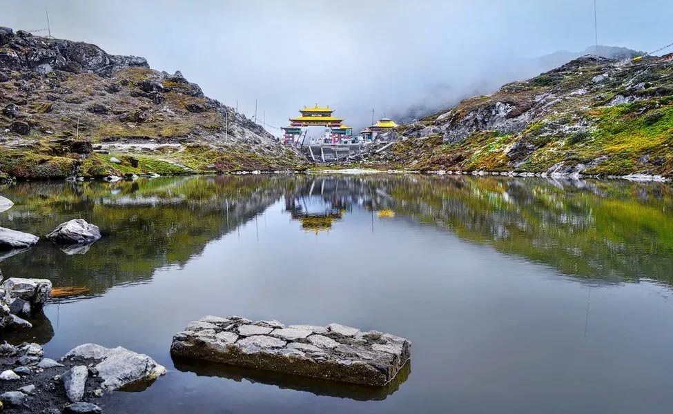 Sela Pass Trek
