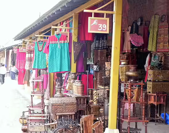 Dilli Haat Pitampura